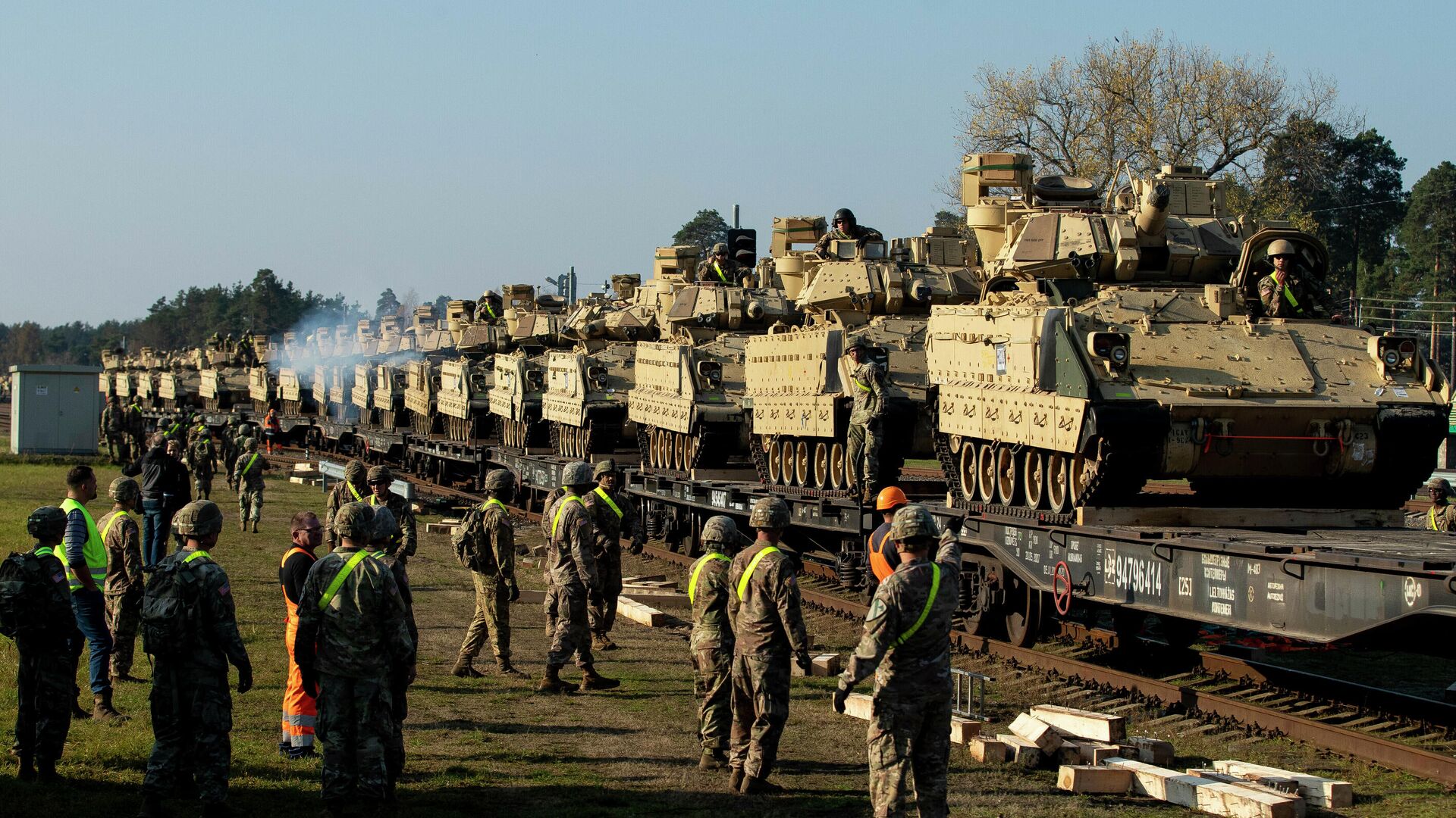 Президент Литвы заявил более чем о трех тысяч военных НАТО в стране