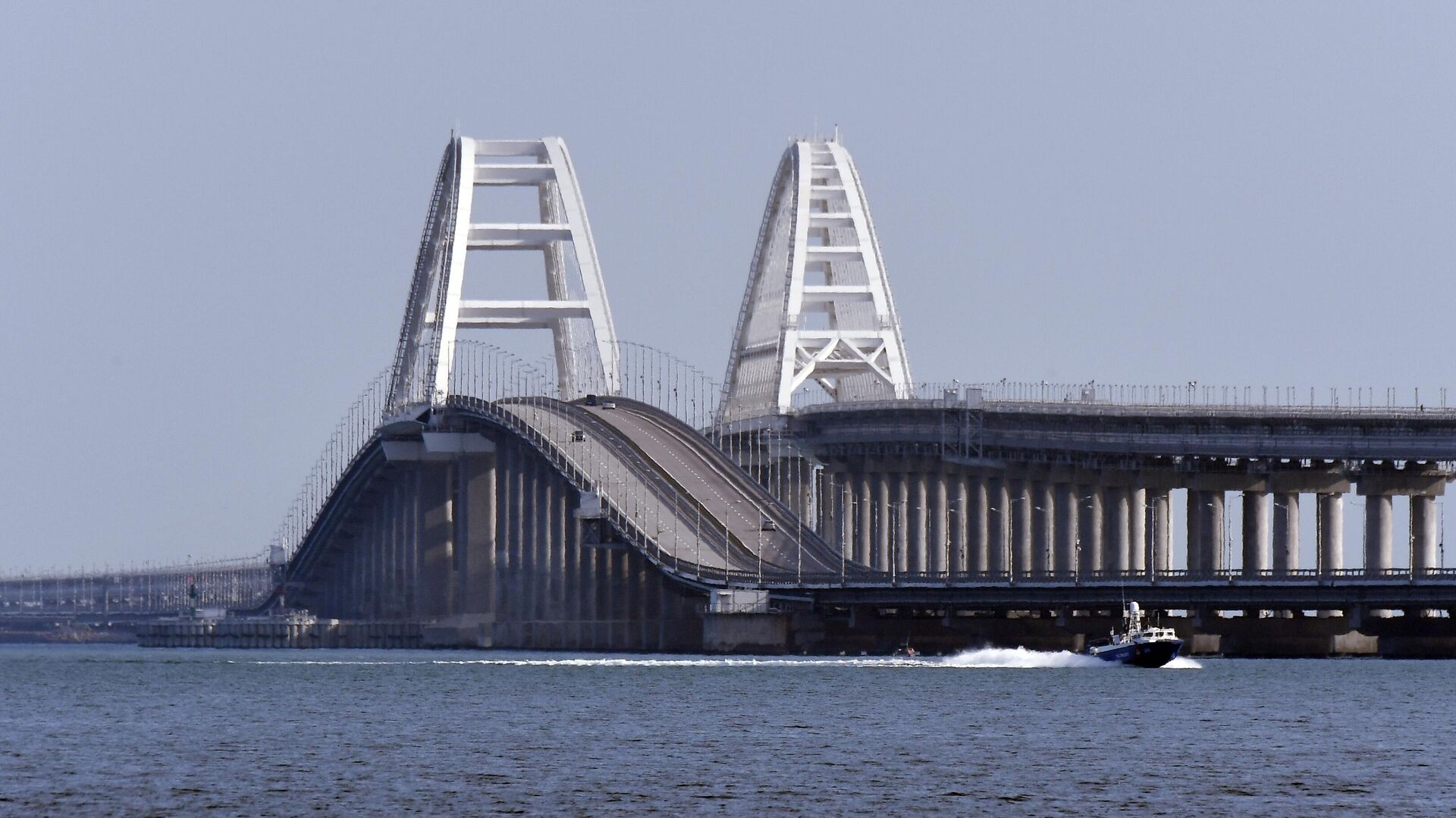 В Крыму прокомментировали коллаж посла Литвы с намеком на удар по мосту