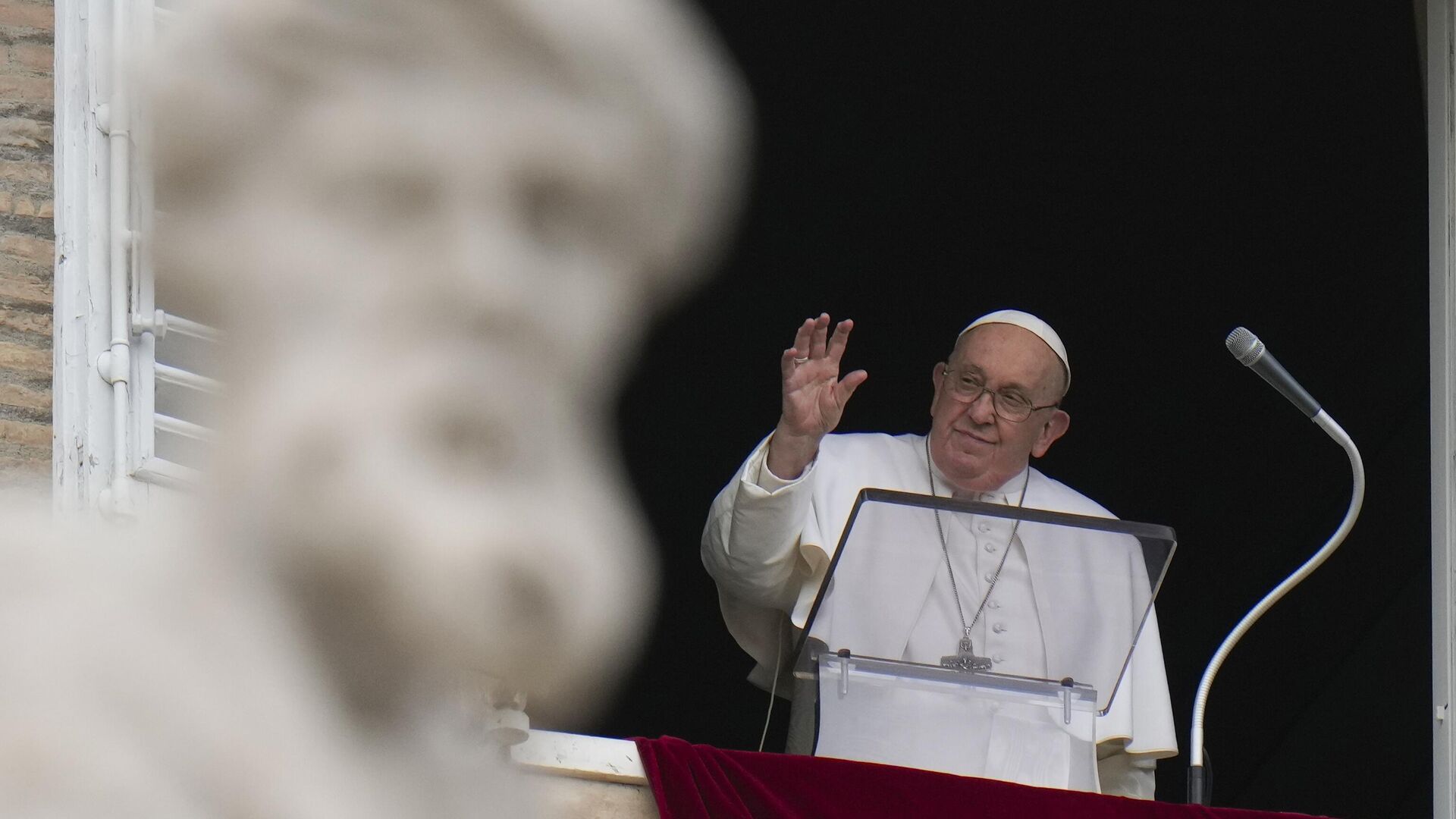 Президент Швейцарии пригласила папу Римского на конференцию по Украине