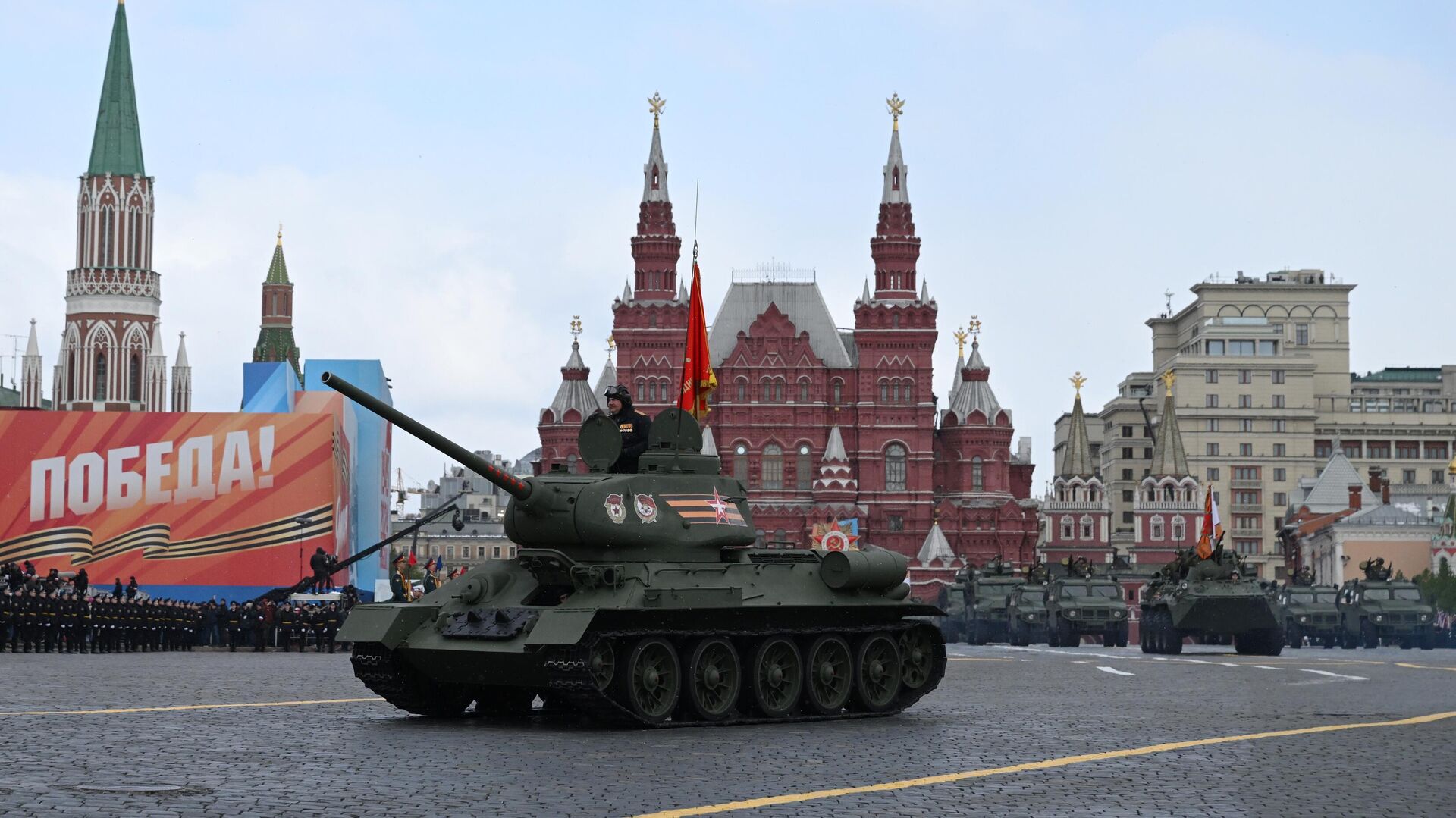 Путин поблагодарил президента Лаоса за передачу танков Т-34