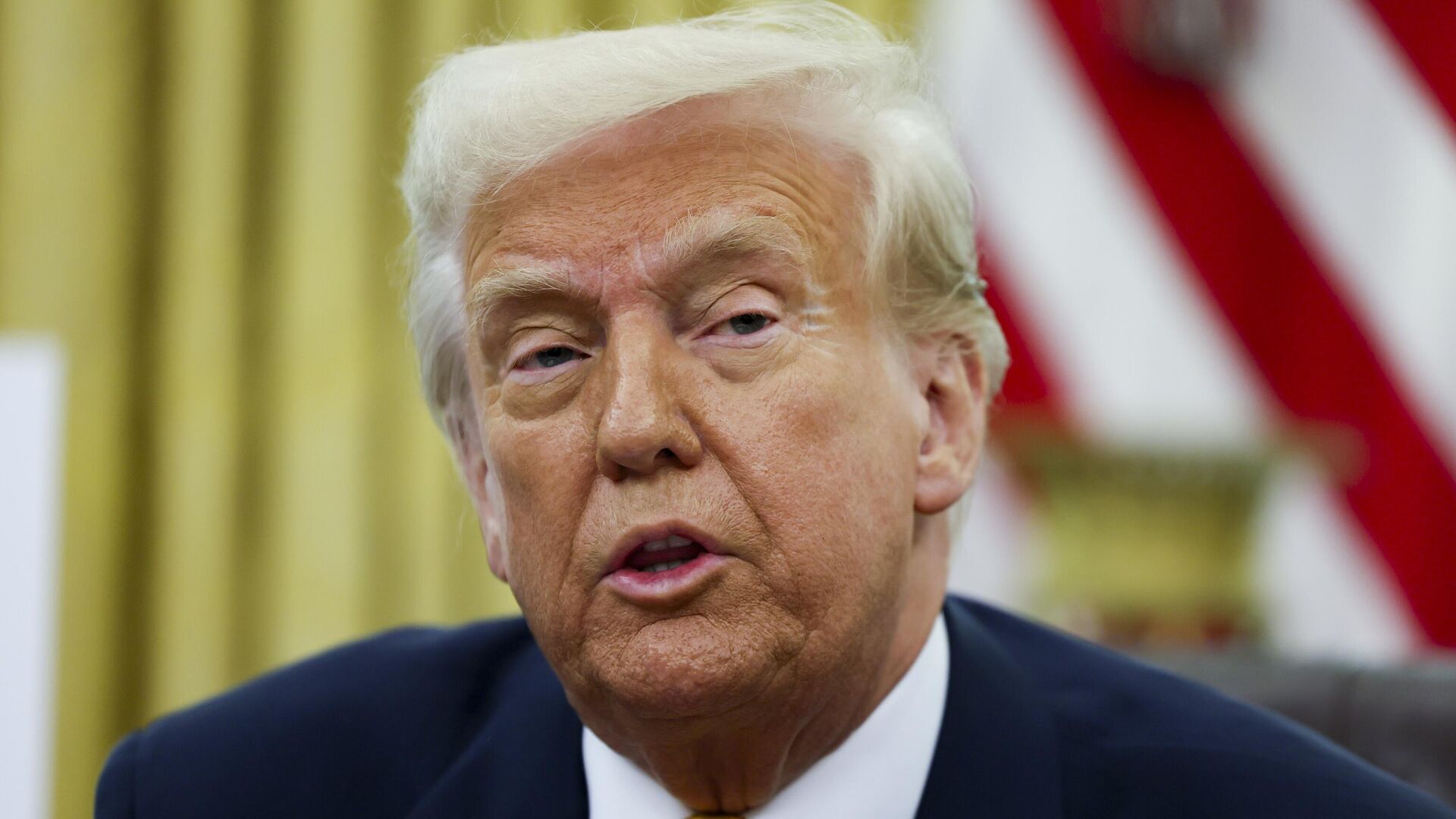 Трамп планирует провести разговор с Путиным