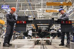 На бывшем заводе Volvo в России начали выпускать новые грузовики
