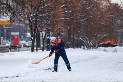 В России резко подорожает уборка снега