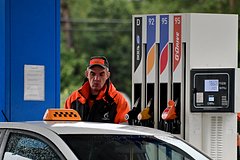 Россия вошла в топ-20 стран с самым дешевым бензином