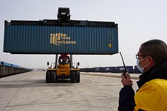 Сокращение поставок оборудования из Китая в Россию объяснили