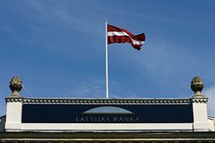 Латвия заморозила активы более сотни россиян