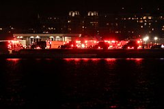 Стало известно о трех военных на борту потерпевшего катастрофу вертолета