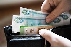 Россияне рассказали о тратах на вредные привычки