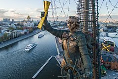 Умер скульптор Зураб Церетели. Он создал один из самых спорных символов Москвы — скандальный памятник Петру I