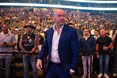 В России оценили желание главы UFC вернуть турниры в страну