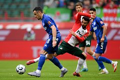 «Локомотив» в меньшинстве сыграл вничью с аутсайдером РПЛ