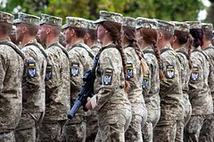 На Украине призвали возобновить срочную службу для женщин