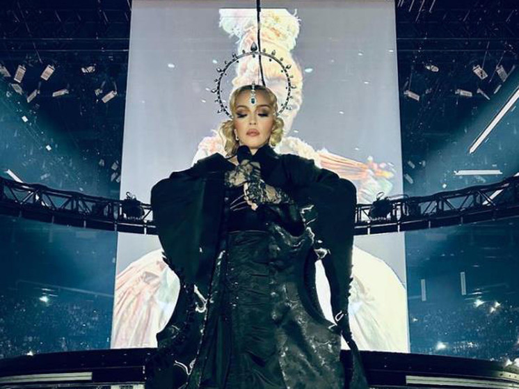 Подсчитаны заработки Мадонны за одну минуту концерта