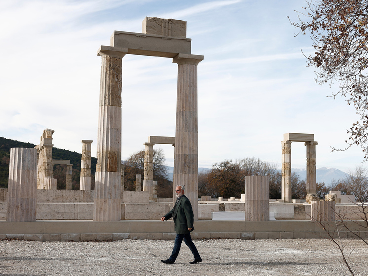 В Греции открыт прославившийся коронацией Александра Македонского дворец