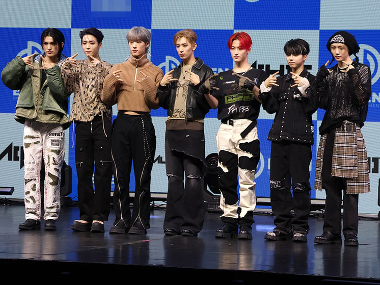Группа All(h)ours подвинула BTS: названы новые «айдолы» К-поп