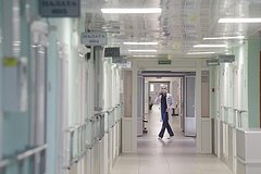 Москвичка обвинила врачей в заражении COVID-19 и устроила драку в поликлинике