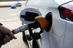 Биржевые цены на бензин выросли до максимума за 2,5 месяца