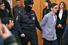 Бывших сотрудников Ксении Собчак осудили за вымогательство у главы «Ростеха». Почему приговор считают слишком строгим?