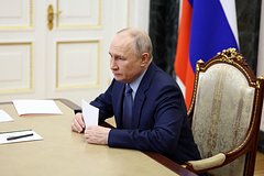 Путин утвердил список поручений по итогам прямой линии и пресс-конференции