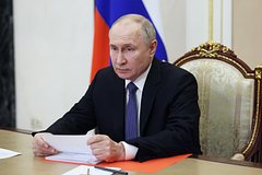 В Кремле сообщили о получении Путиным новых докладов о ситуации с паводками