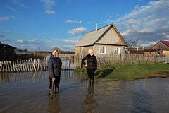 Глава МЧС не исключил второй волны паводка в Алтайском крае