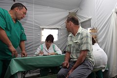 Более тысячи человек обратились к врачам из-за паводка в российском регионе