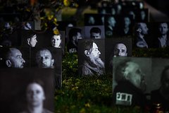 Путин изменил состав рабочей группы по увековечению памяти жертв репрессий