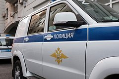Россиянина в плавательной шапочке задержали возле Кремля