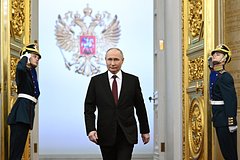 Путин посетил благодарственный молебен