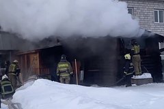 Четыре человека заживо сгорели в жилом доме в российском городе