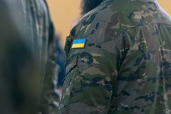 Зеленский анонсировал расширение контракта для 18-летних
