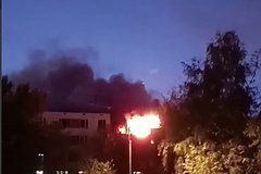«Женщина кричала жутко из окна». На юго-западе Москвы произошел пожар после взрыва газа. Жильцы оказались заблокированы огнем